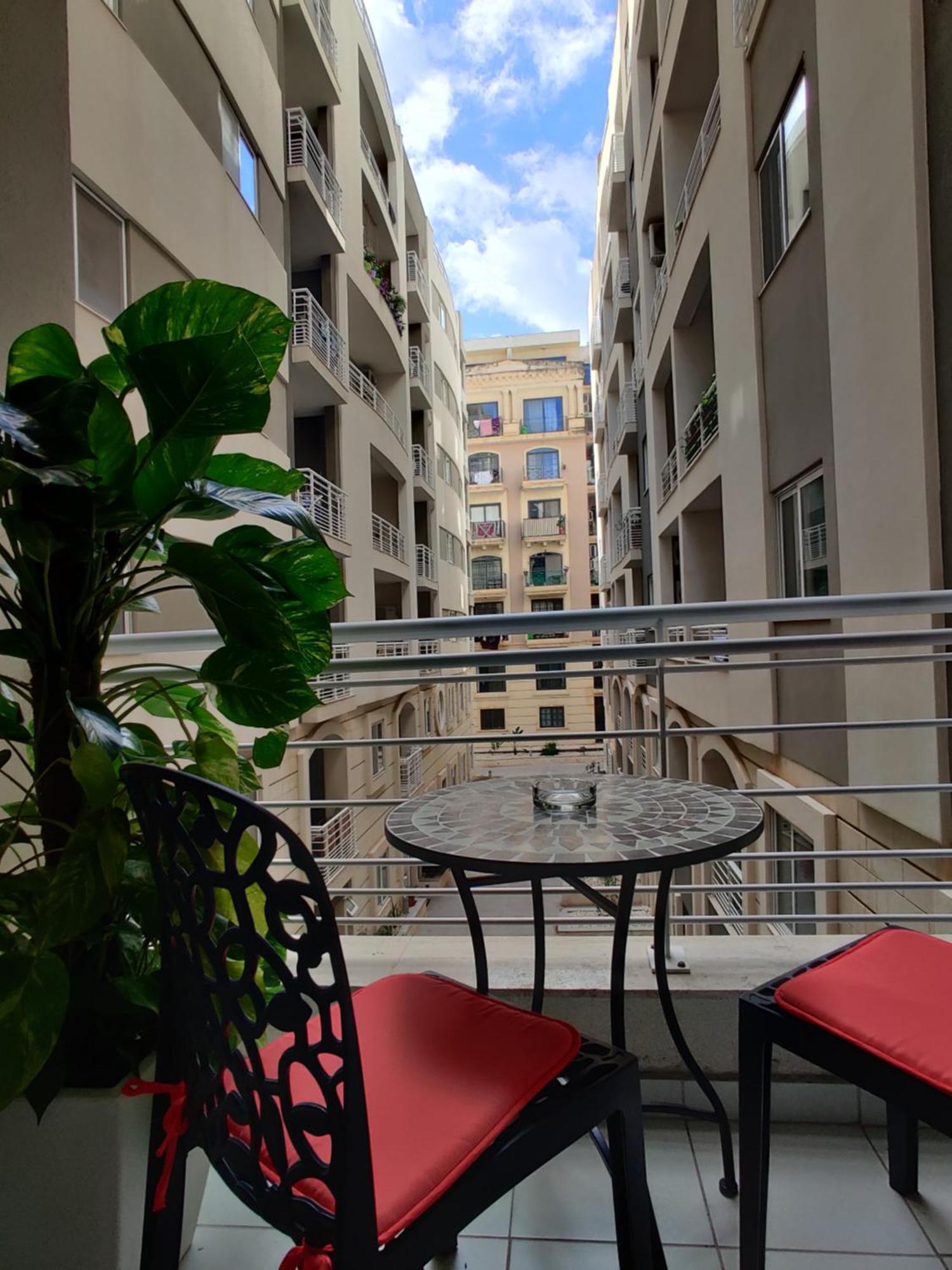 Depiro Point Deluxe - Modern, Designer Apartment 2 Minutes Away From Popular Sliema Seafront Exterior foto